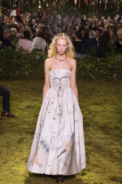 Look 20